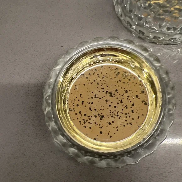 Magnolia &PATCHOULI Scented Candle 8oz Hand Poured In The USA Mercury Glass Jar - Picture 3 of 9